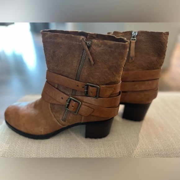 Trask Brown Leather Ankle Boots 10 - Picture 6 of 6